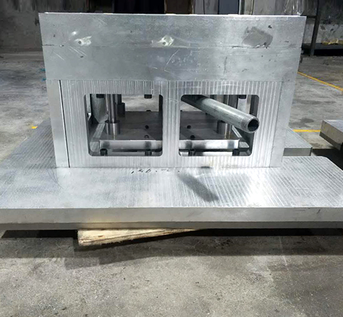 自動化設備（壓空模）